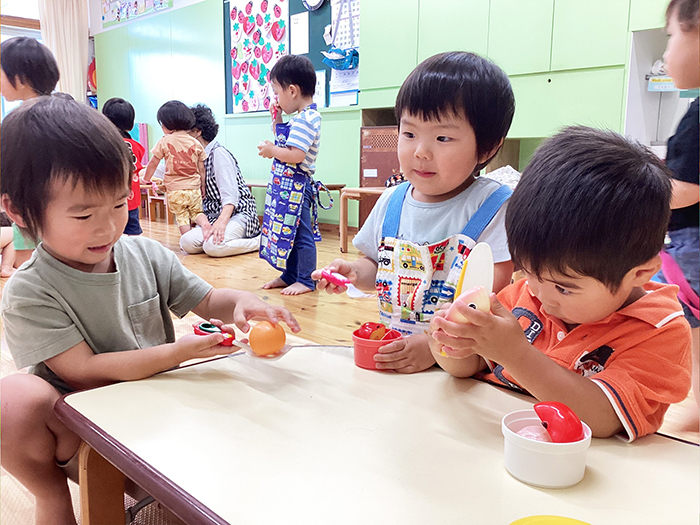 給食の様子の写真